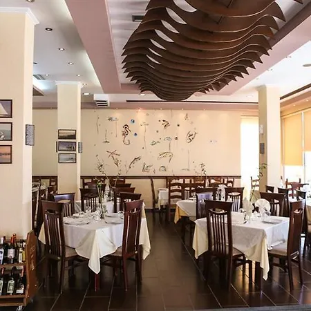 Edart Hotel